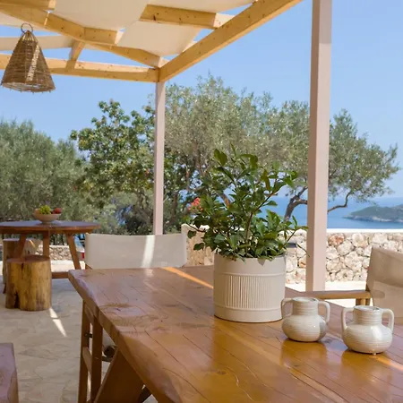 Seva Sea View - Perfect For Romantic Getaways With Pool And Sunrise & Sea Views By Mana Gers