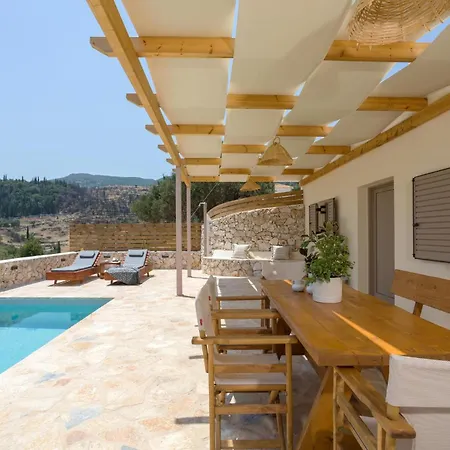 Seva Sea View - Perfect For Romantic Getaways With Pool And Sunrise & Sea Views By Mana Gers فيلة