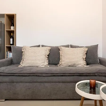 Seva Sea View - Perfect For Romantic Getaways With Pool And Sunrise & Sea Views By Mana Gers فيلة