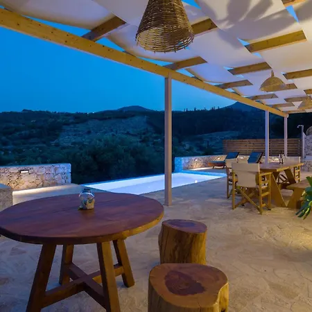 فيلة Seva Sea View - Perfect For Romantic Getaways With Pool And Sunrise & Sea Views By Mana Gers *