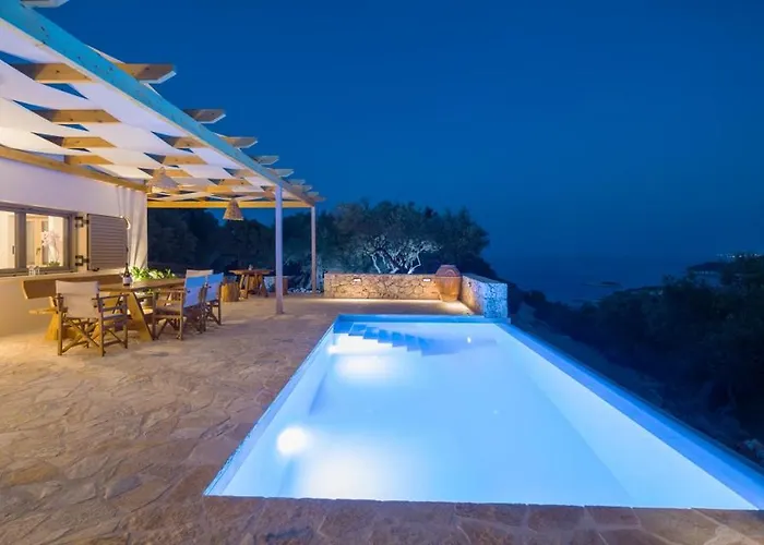 别墅 Seva Sea View - Perfect For Romantic Getaways With Pool And Sunrise & Sea Views By Mana Gers