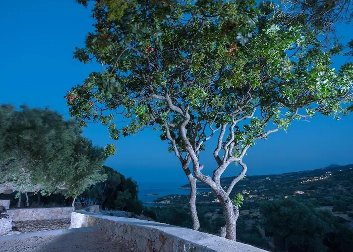 Seva Sea View - Perfect For Romantic Getaways With Pool And Sunrise & Sea Views By Mana Gers