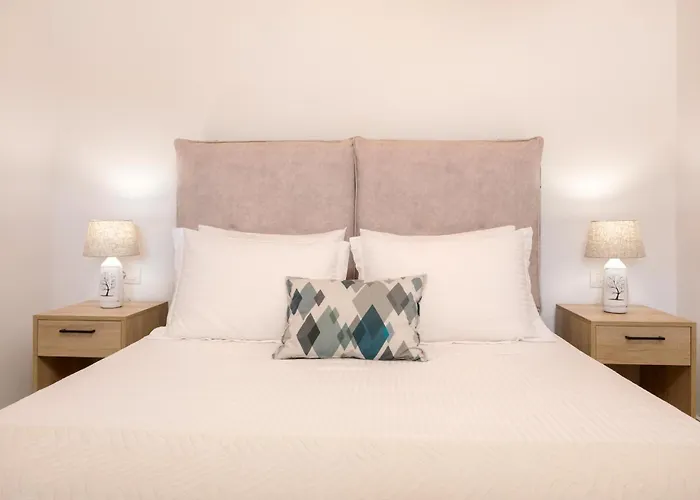 Seva Sea View - Perfect For Romantic Getaways With Pool And Sunrise & Sea Views By Mana Gers 别墅 Skinária