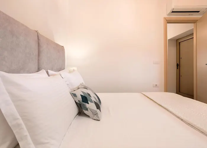 别墅 Seva Sea View - Perfect For Romantic Getaways With Pool And Sunrise & Sea Views By Mana Gers