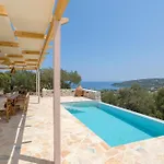 Seva Sea View - Perfect For Romantic Getaways With Pool And Sunrise & Sea Views By Mana Gers Skinária