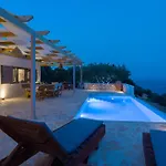 Seva Sea View - Perfect For Romantic Getaways With Pool And Sunrise & Sea Views By Mana Gers Villa *
