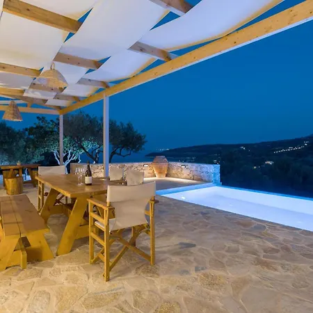 Seva Sea View - Perfect For Romantic Getaways With Pool And Sunrise & Sea Views By Mana Gers